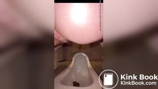 Japanese girl poops