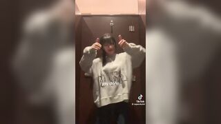 Chinese girl pooping selfie