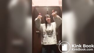 Chinese girl pooping selfie