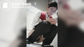 Peeping at Chinese girls using the restroom.XXF_01