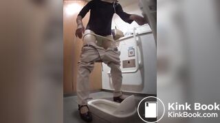 japanese toilet diarrhea 1