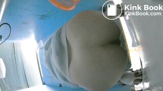 Peeping at Chinese girls using the restroom.ZZA_12