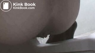 female pooping observation
