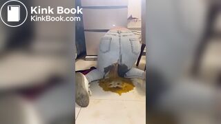 D7 Asian Girl Making Diarrhea in Her Jean