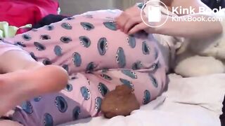 Emo girl shits her pajamas