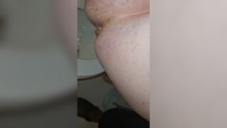 Big wide ass gilf log shit