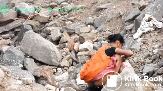 Desi saree shitting nice (good quality)