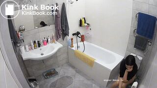 Voyeur Girls pooping/peeing on toilet