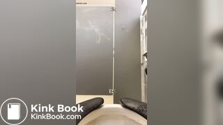 Ebony poops - video 3