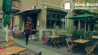 Bigheads woman desperate for a shit