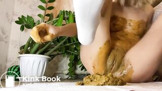 White socks scat smearing..