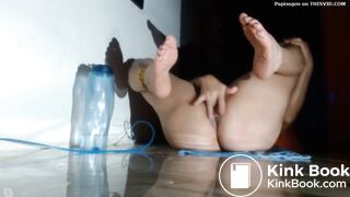 Orgasmic Squirt & Pooping Latina