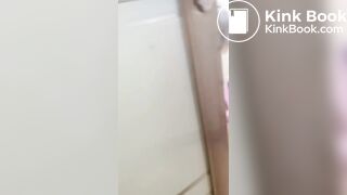 美女牛仔裤兜