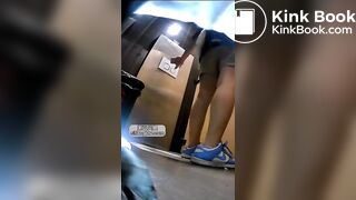 Chinese girl pooping - video 244
