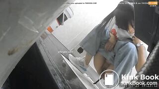 Chinese girl pooping - video 235