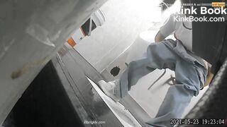 Chinese girl pooping - video 235