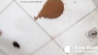 Gostosa brasileira cagando 13