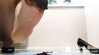SEXY FEET WITH FECES
