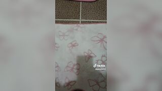 tiktok poop - video 6