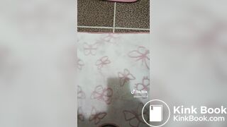 tiktok poop - video 6