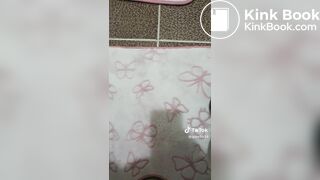 tiktok poop - video 6