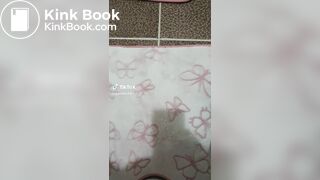 tiktok poop - video 6