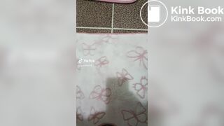 tiktok poop - video 6