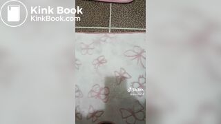 tiktok poop - video 6