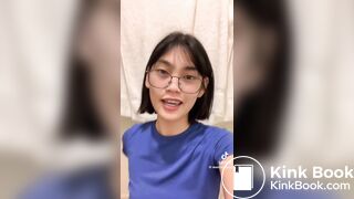 Chinese girl pooping selfie - 2