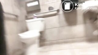 Crazy influencer pooping in sandals