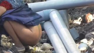 Indian aunty shitting - video 4