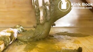 Dildoing scat and poopy feet..