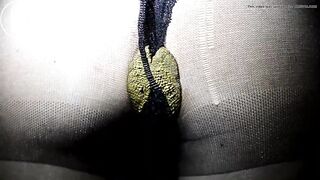 short but very hot poop in her pantyhose