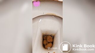 Girl poo - video 6