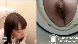 Quick toilet poop - video 6