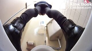 Japanese toilet spycam - video 4