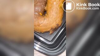 Sexy ass serving masive poop