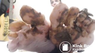 scat feet - video 8