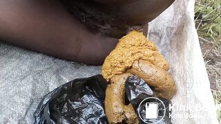 African girl take a huge dump