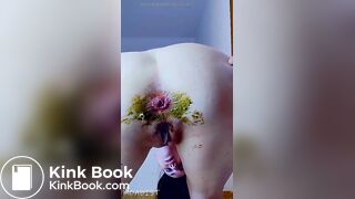 Fat ass girl twerking and shiting