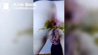 Fat ass girl twerking and shiting