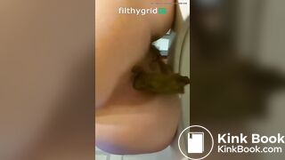 Close Up Toilet Shit - video 3