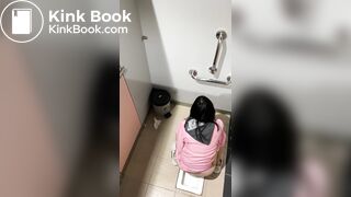 Asian cutie pooping