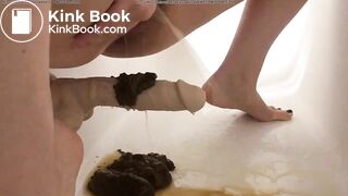 Girl shit into the dildo