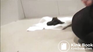 pooping - video 734