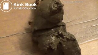 this girl with a fat ass poops for us