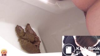 Cute girl pooping - video 3