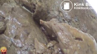 Cute girl pooping - video 3