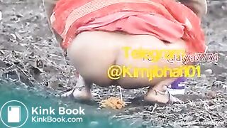 Sexy Aunty shit and piss