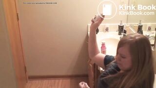 Thicc blonde has diarrhea and gets made fun of